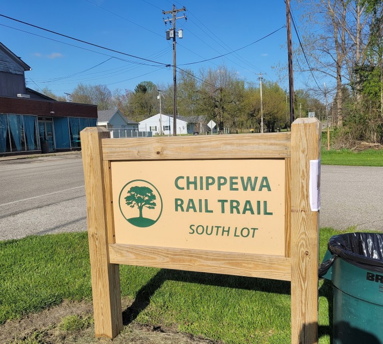 Chippewa Rail Trail parking lot (Chippewa&nbspLake,&nbspOH)